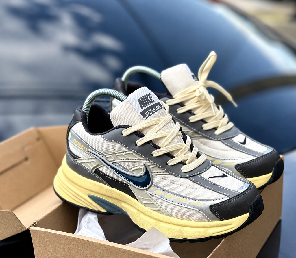 Nike Initiator